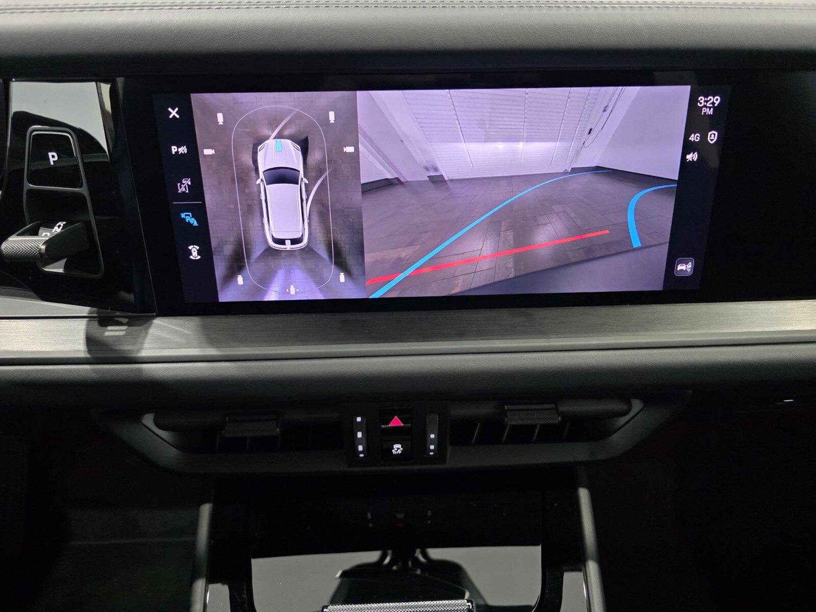 Used 2025 Porsche Cayenne GTS AWD/4WD image 17