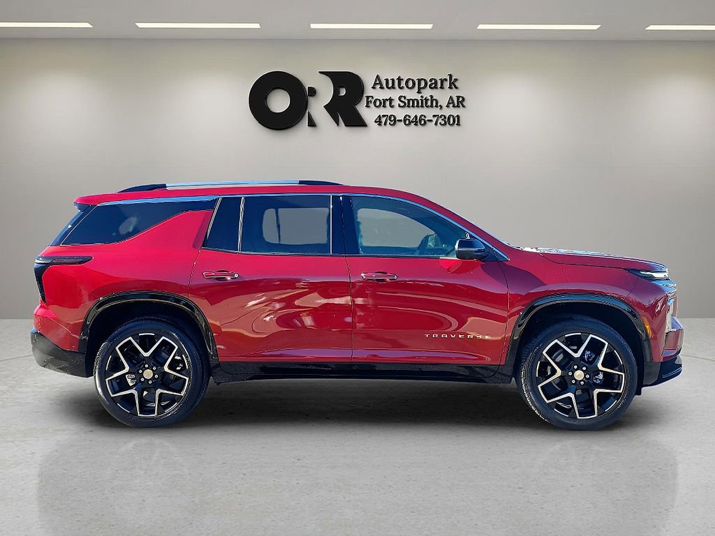 Used 2025 Chevrolet Traverse High Country w/ LPO, Floor Liner Package FWD image 6