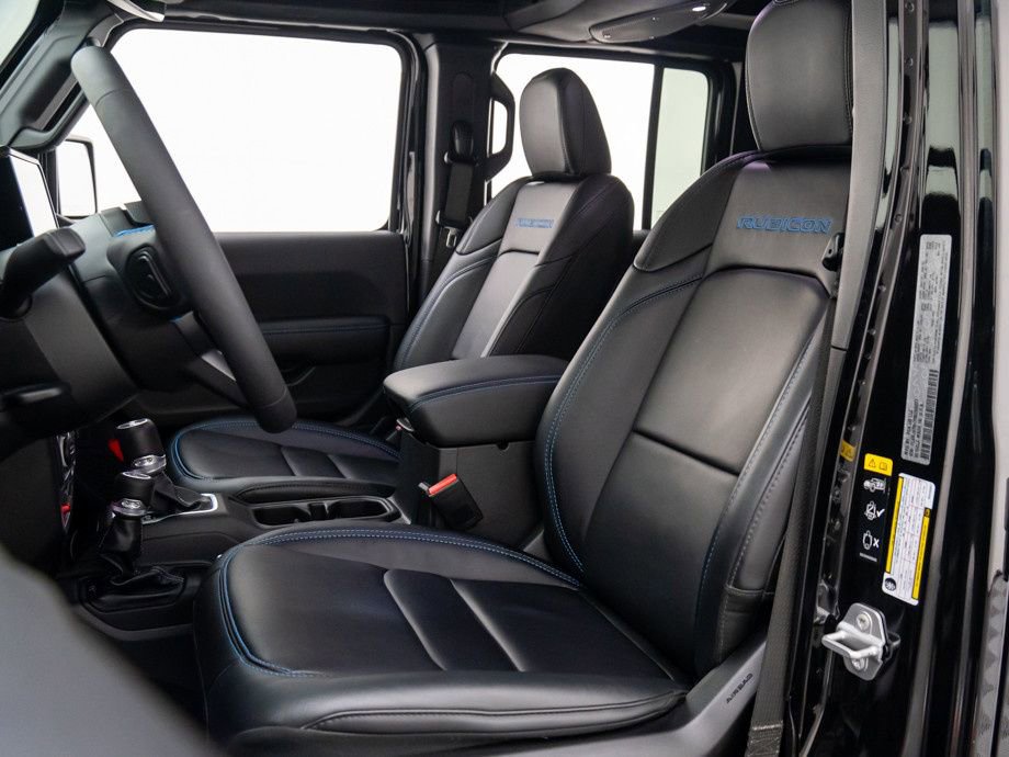Used 2024 Jeep Wrangler Unlimited Rubicon 4xe image 15
