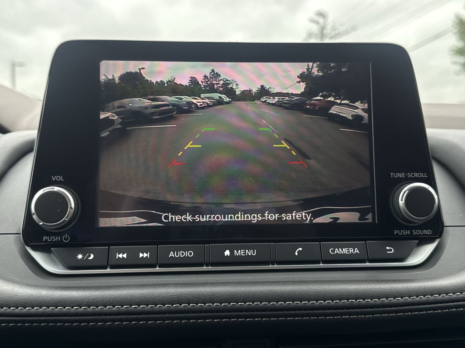 Used 2023 Nissan Rogue S AWD/4WD image 19