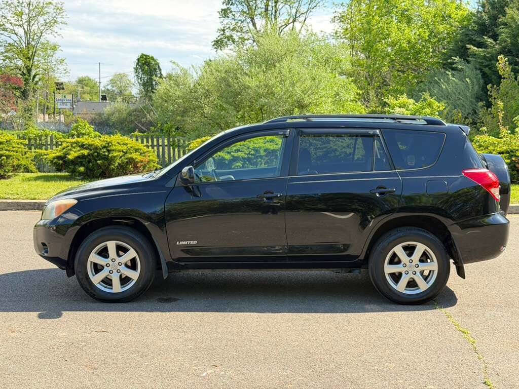 Used 2007 Toyota RAV4 Limited AWD/4WD image 4