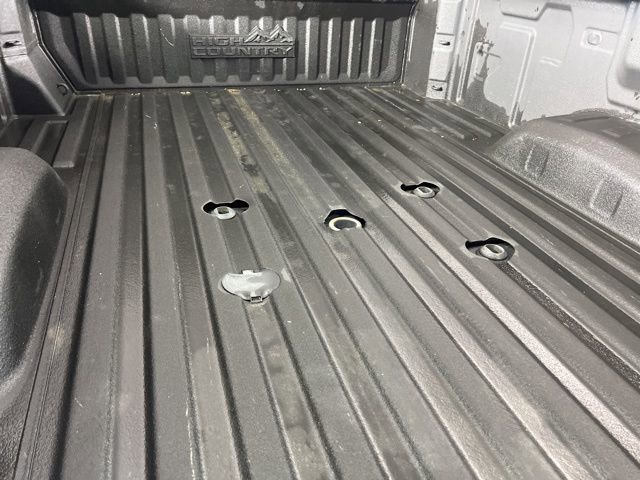 Used 2024 Chevrolet Silverado 3500 High Country w/ Technology Package image 9