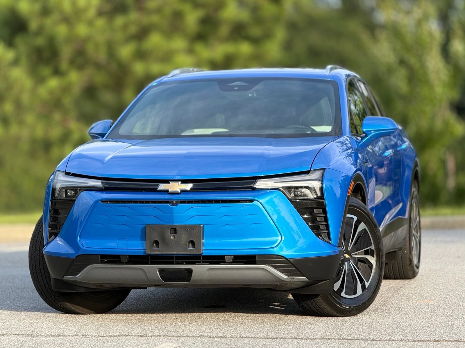 Used 2024 Chevrolet Blazer EV LT AWD/4WD image 2