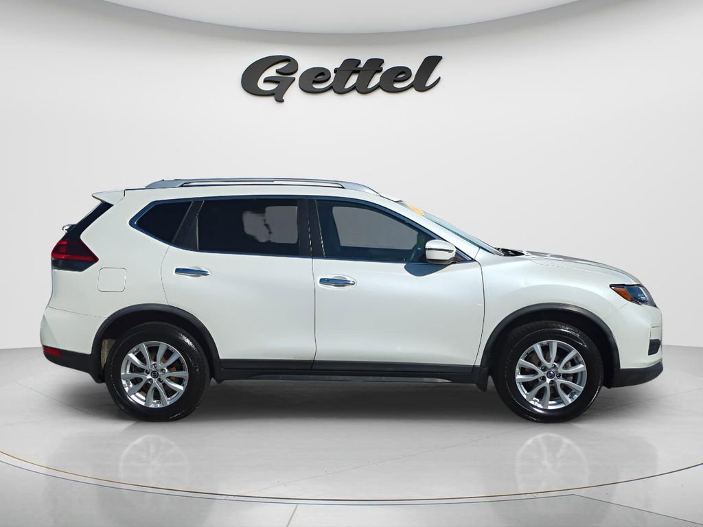 Used 2018 Nissan Rogue SV AWD/4WD image 4