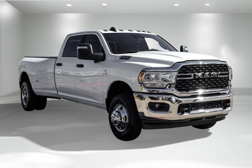 Used 2024 RAM 3500 Big Horn w/ Safety Group AWD/4WD image 5