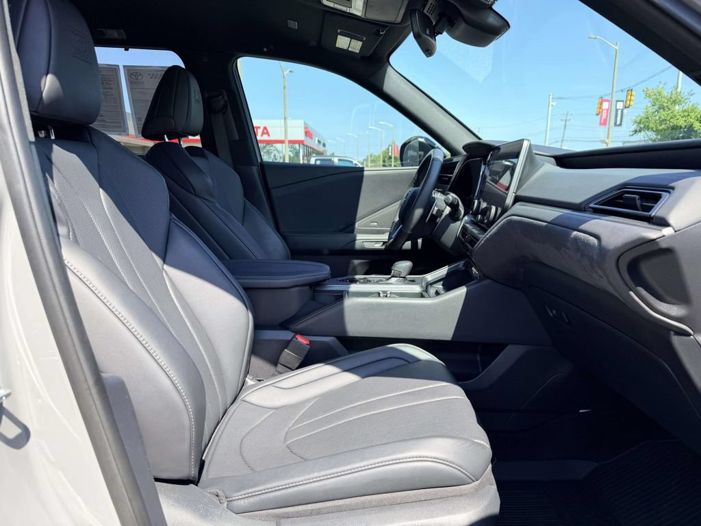 Used 2024 Lexus TX 500h AWD w/ Technology Package image 14