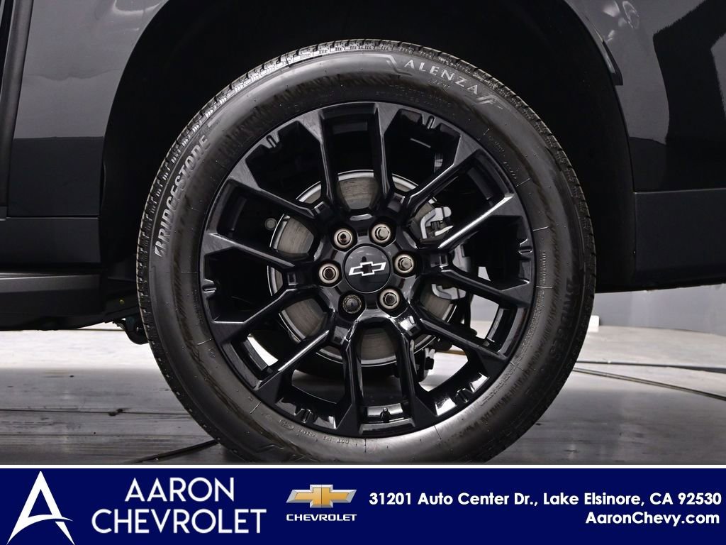 New 2026 Chevrolet Suburban Premier image 44