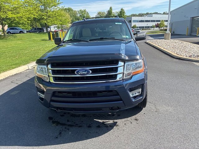 Used 2017 Ford Expedition XLT w/ Equipment Group 202A AWD/4WD image 19