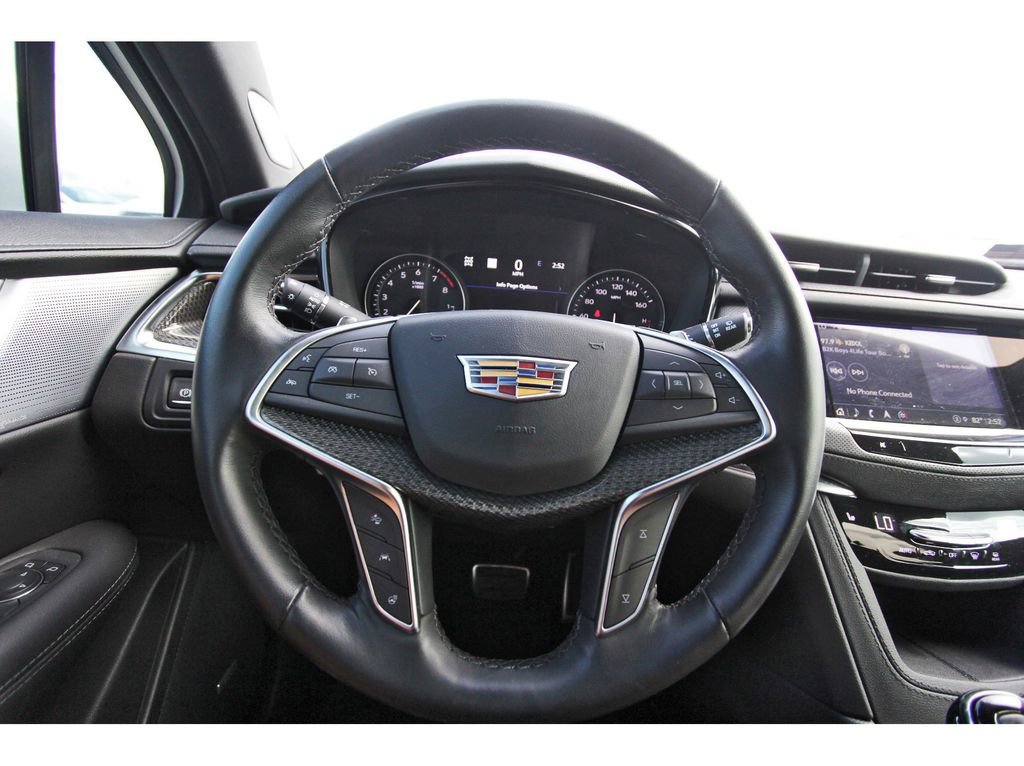 Certified 2024 Cadillac XT5 Sportv w/ Technology Package image 9