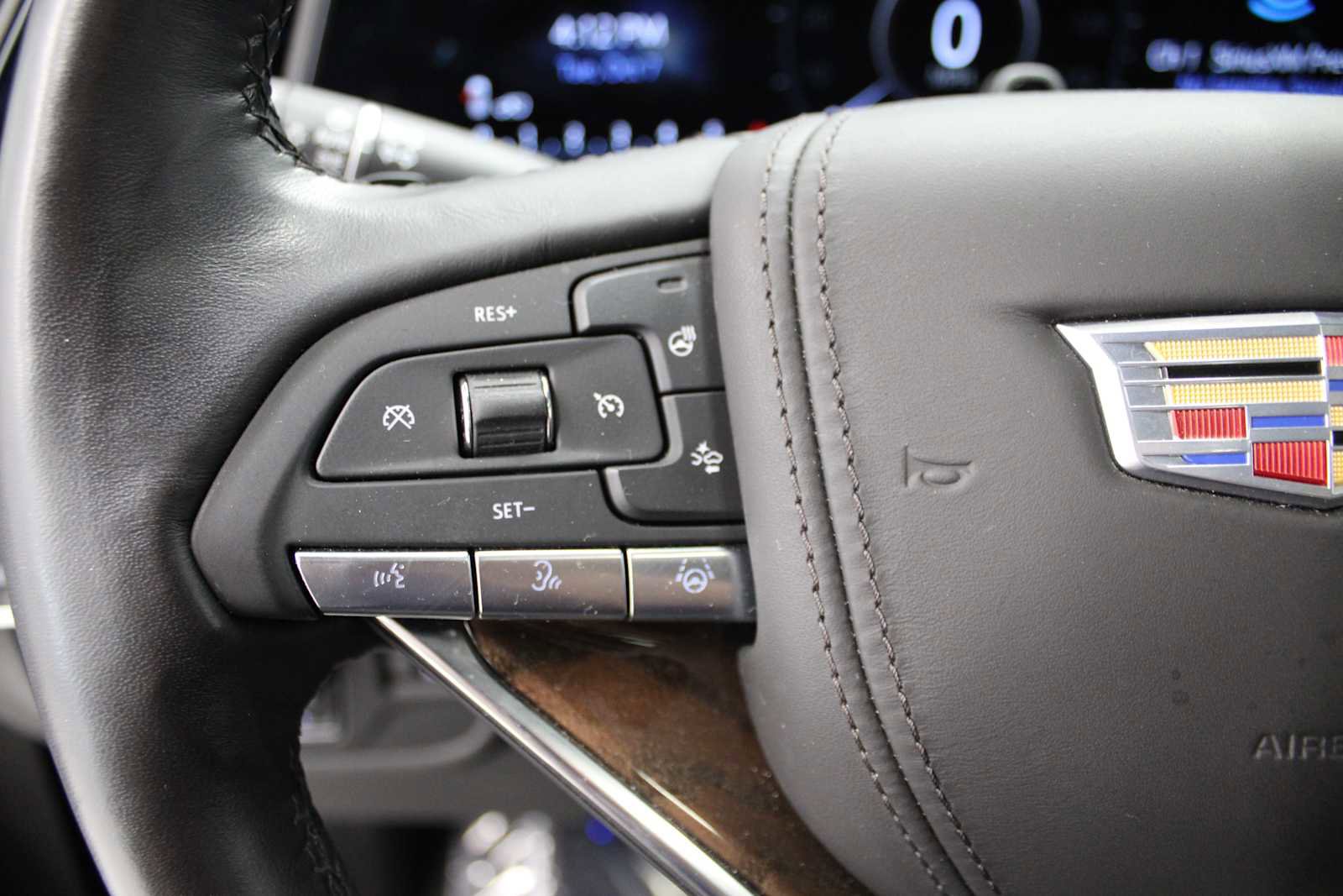 Certified 2024 Cadillac Escalade ESV Sport Platinum w/ LPO, ONYX Package image 29