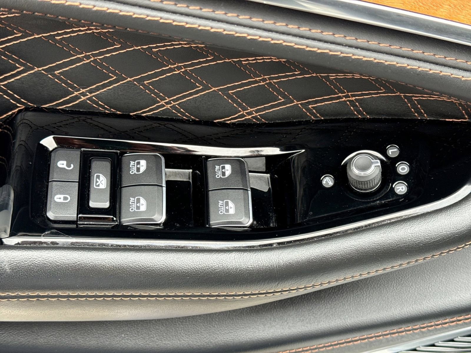 Used 2023 Jeep Grand Cherokee Summit image 19