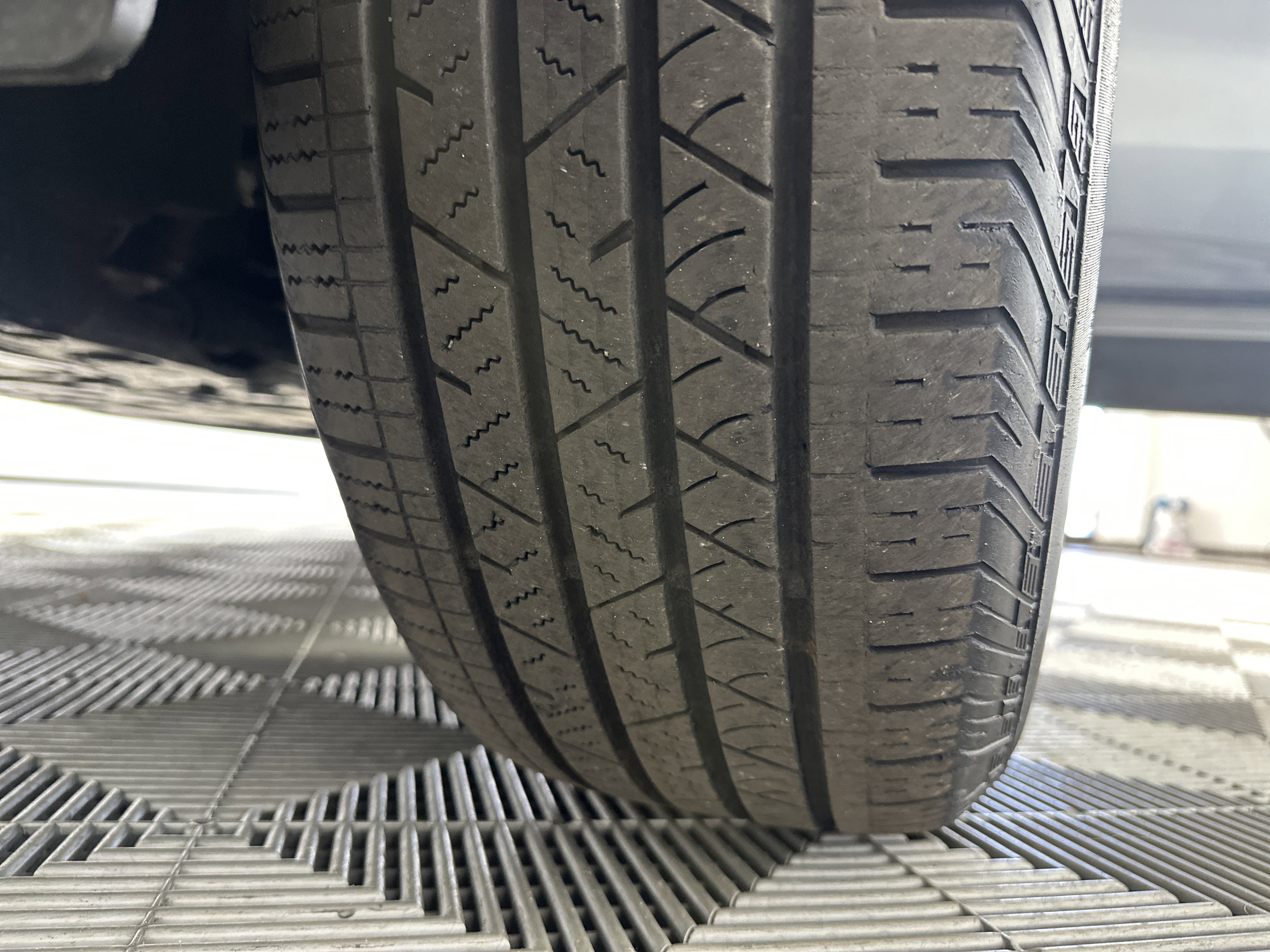 Used 2023 Kia Sorento LX image 13