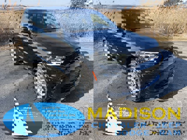 Certified 2022 Dodge Durango GT image 1