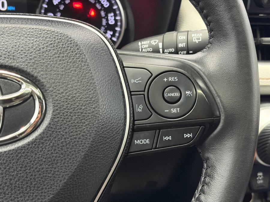 Used 2019 Toyota RAV4 XLE w/ Convenience Package AWD/4WD image 22