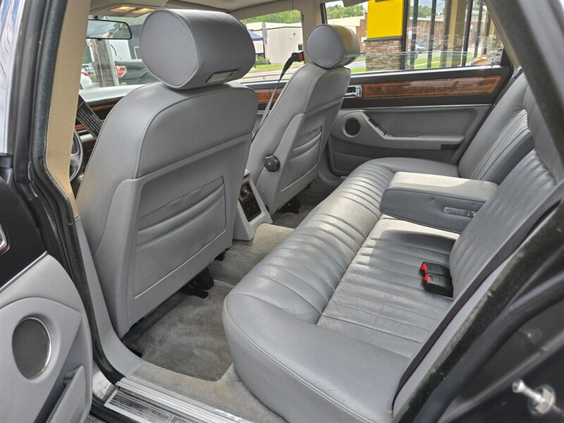 Used 1989 Jaguar XJ6 RWD image 18