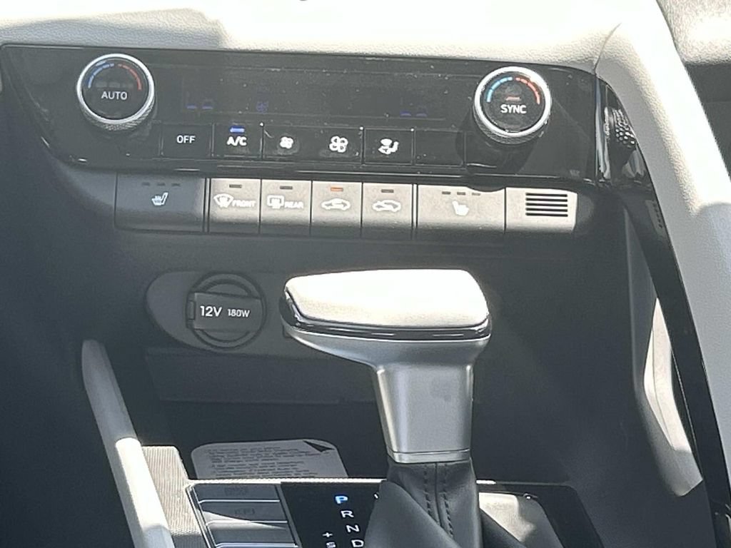 New 2026 Hyundai Elantra Limited FWD image 26