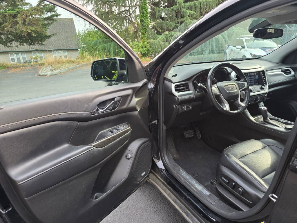 Used 2019 GMC Acadia SLT w/ Black Edition AWD/4WD image 7