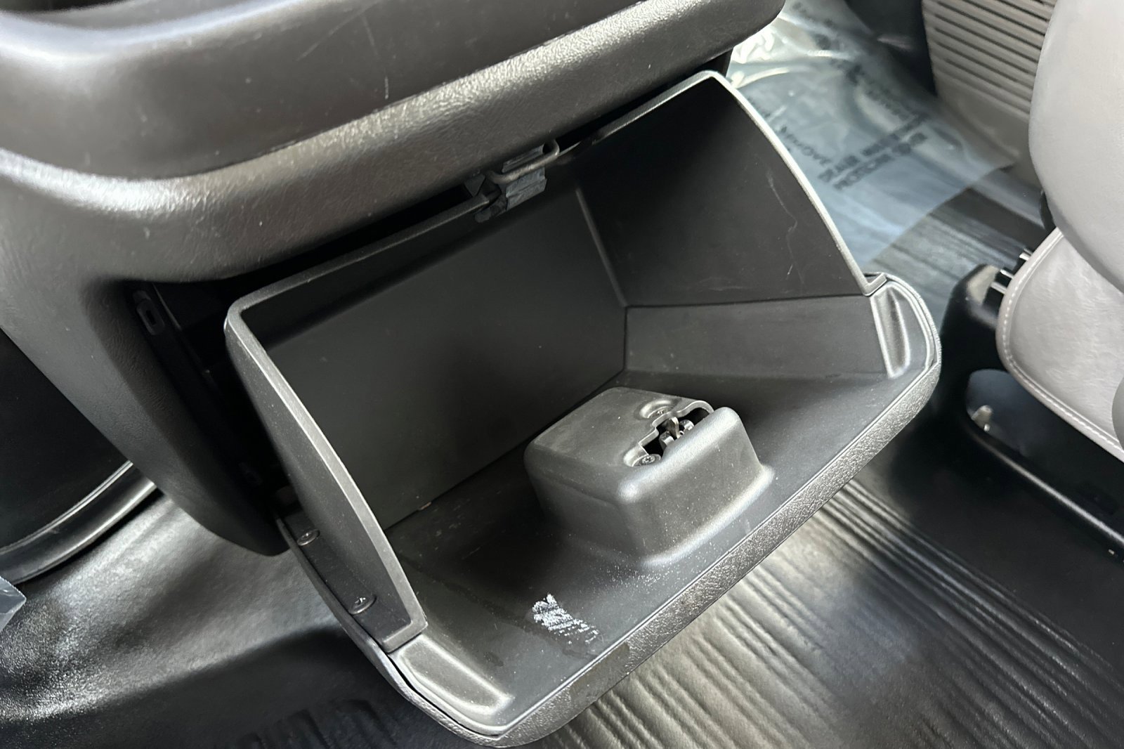 Used 2023 Chevrolet Express 2500 w/ Driver Convenience Package image 38