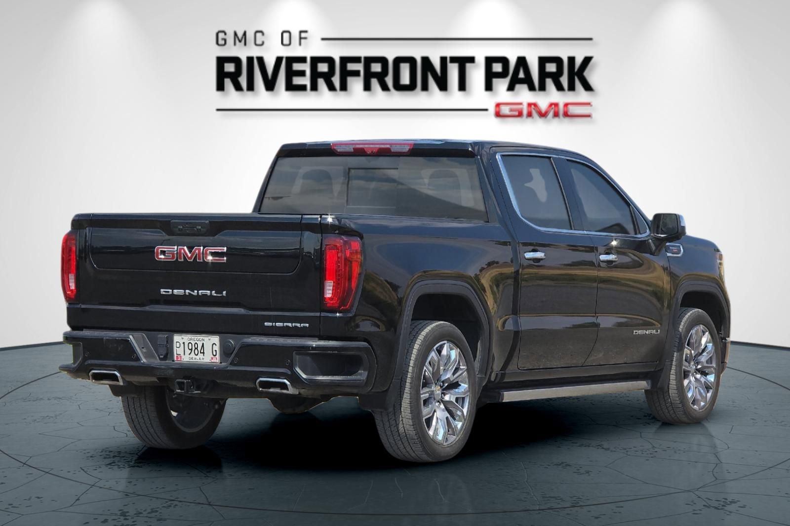 Used 2024 GMC Sierra 1500 Denali w/ Denali Reserve Package image 3