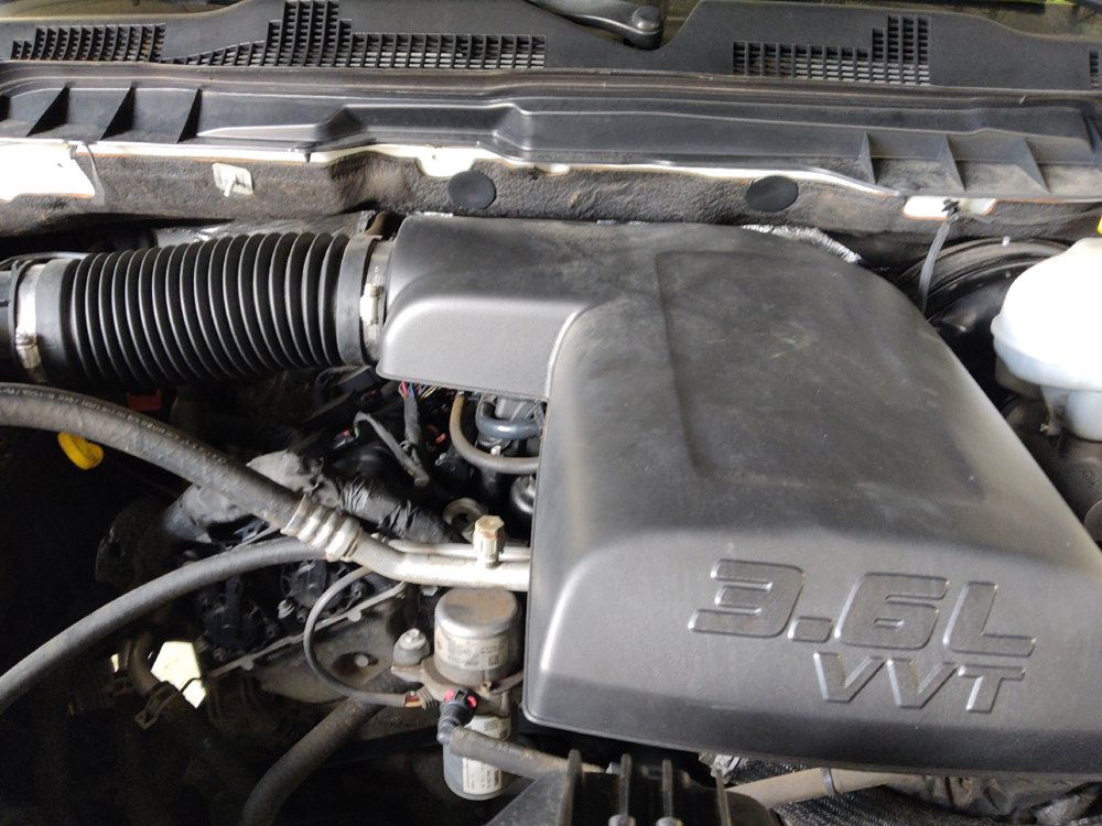 Used 2020 RAM 1500 Express RWD image 30