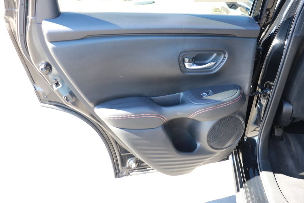 Used 2024 Honda HR-V Sport image 11
