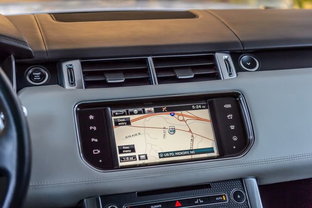 Used 2016 Land Rover Range Rover Sport SVR image 33