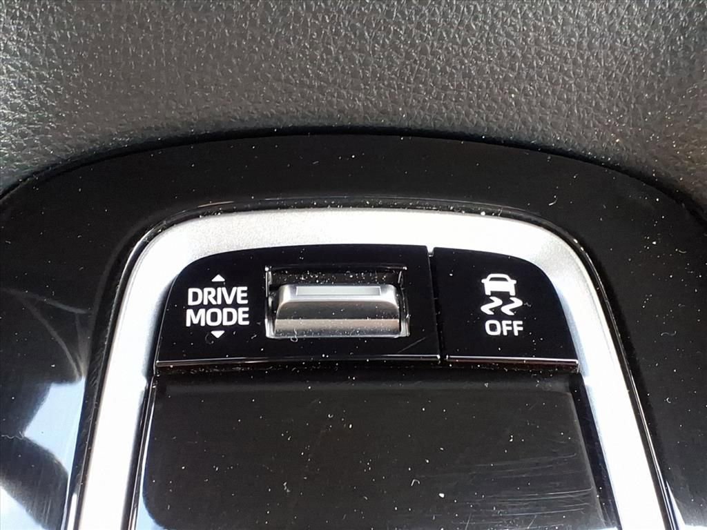 Used 2025 Toyota Corolla SE FWD image 28