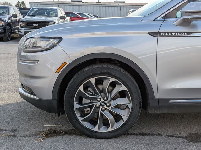 Used 2022 Lincoln Nautilus Reserve image 25