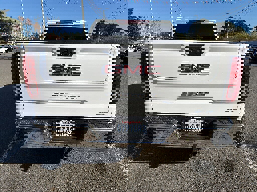 Used 2024 GMC Sierra 1500 SLE image 13