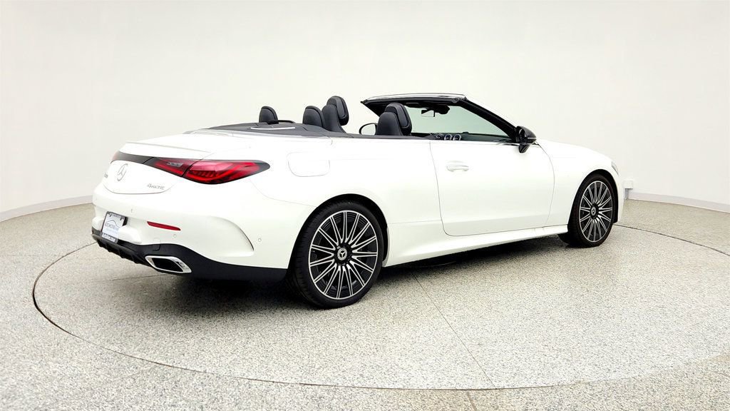 Used 2025 Mercedes-Benz CLE 450 4MATIC Cabriolet image 5