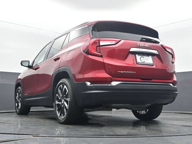 Used 2023 GMC Terrain SLT w/ LPO, Floor Liner Package FWD image 47