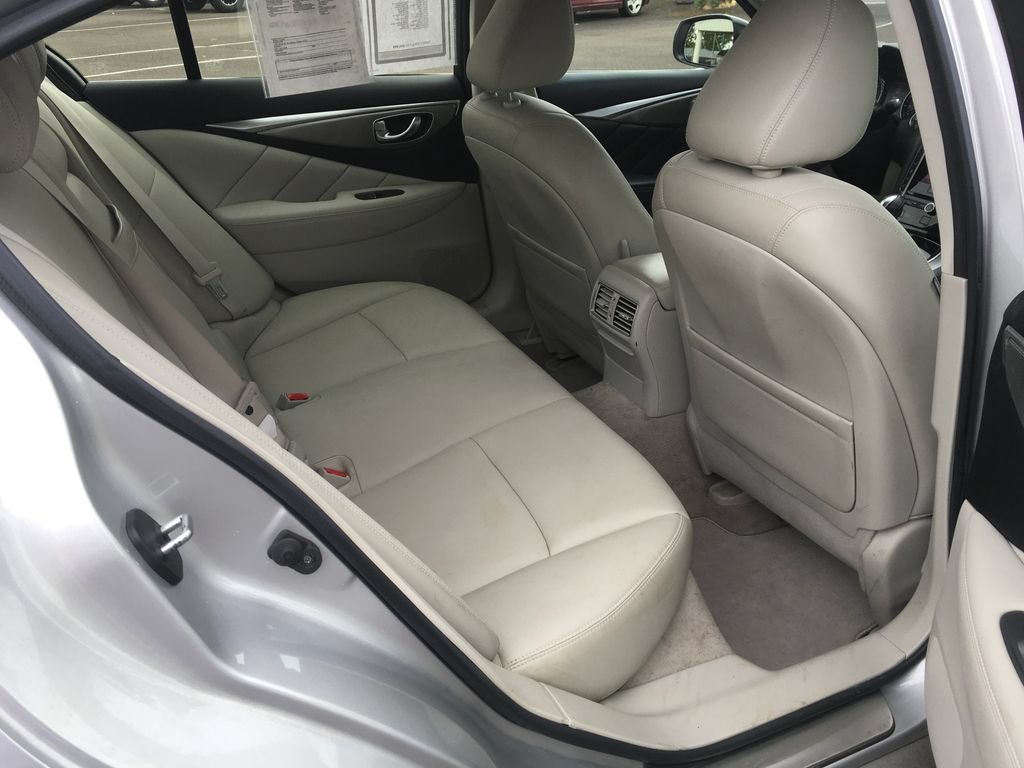 Used 2017 INFINITI Q50 3.0t Premium w/ 3.0T Premium Plus Package RWD image 8