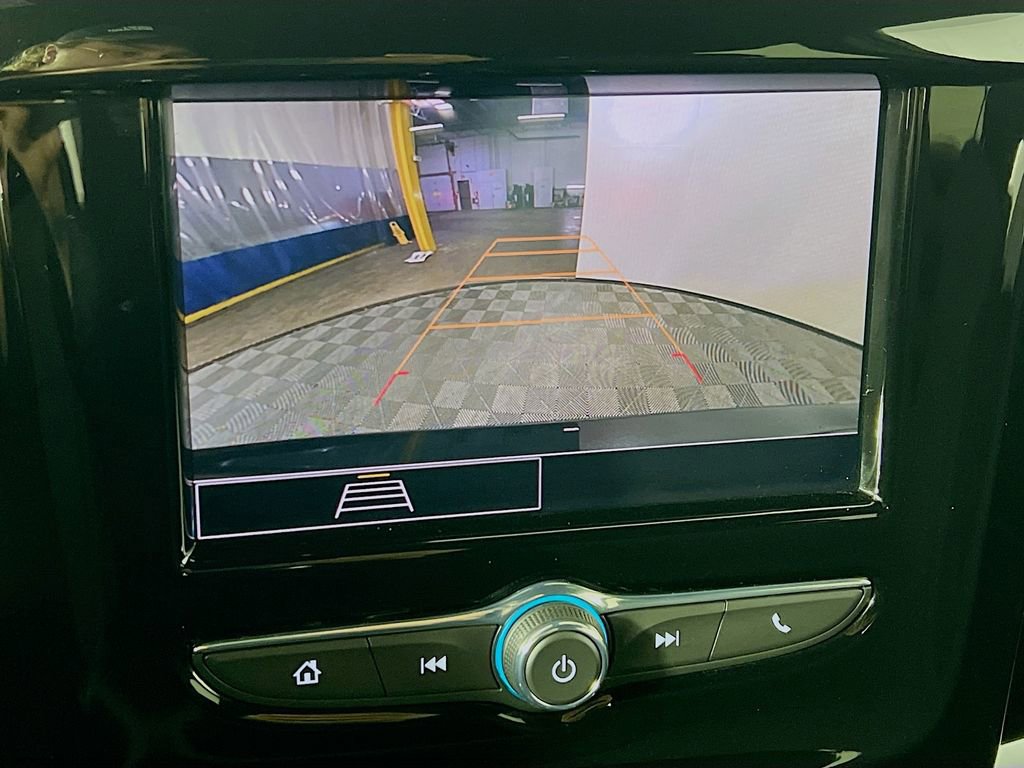 Used 2023 Chevrolet Traverse LT w/ LPO, Floor Liner Package FWD image 13
