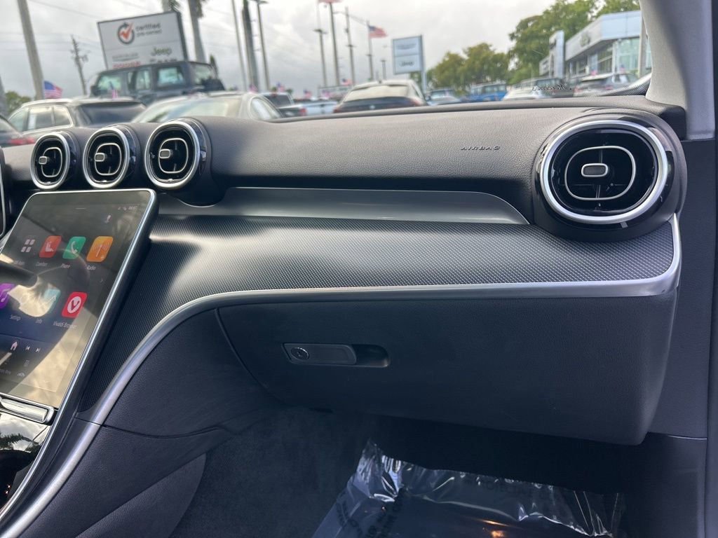 Used 2025 Mercedes-Benz C 300 Sedan image 23