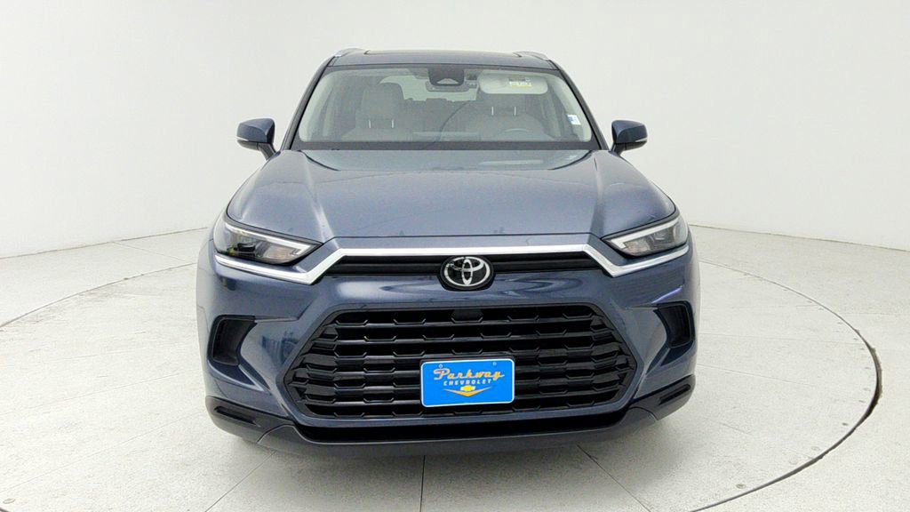 Used 2024 Toyota Grand Highlander XLE image 2