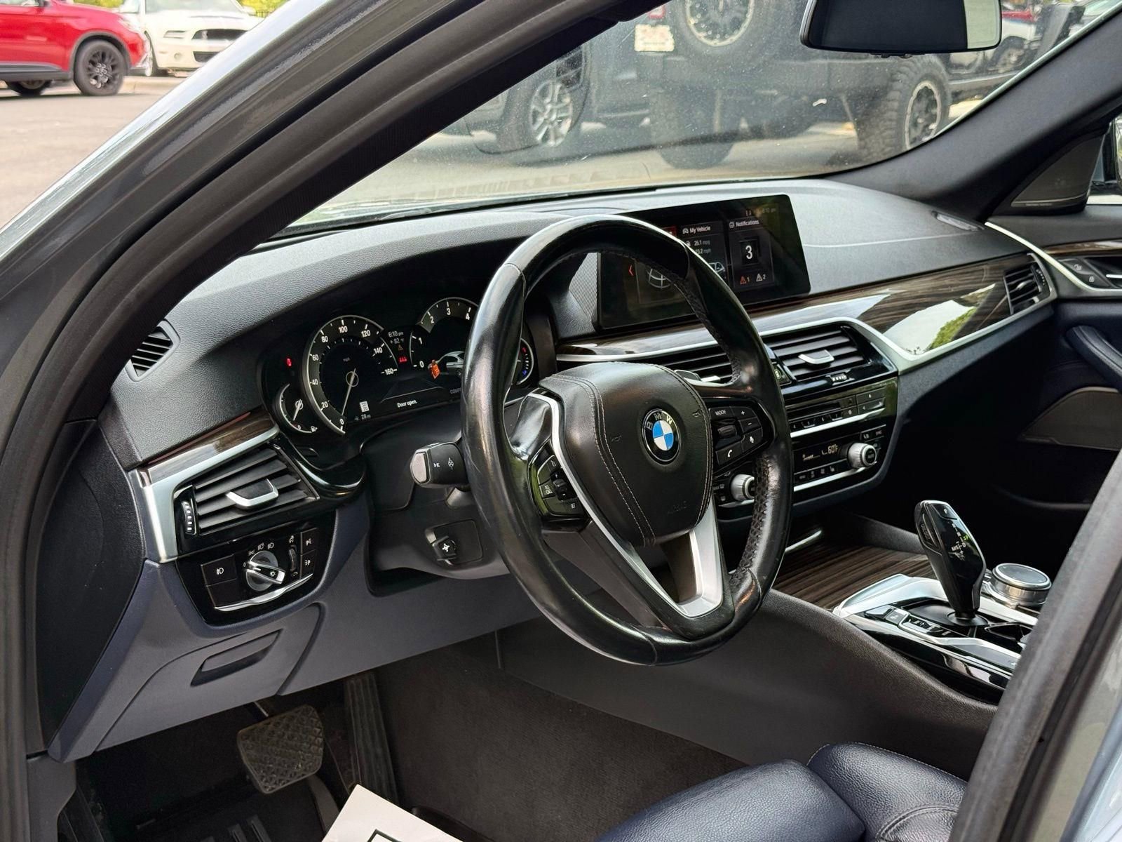 Used 2018 BMW 530i w/ Premium Package RWD image 17