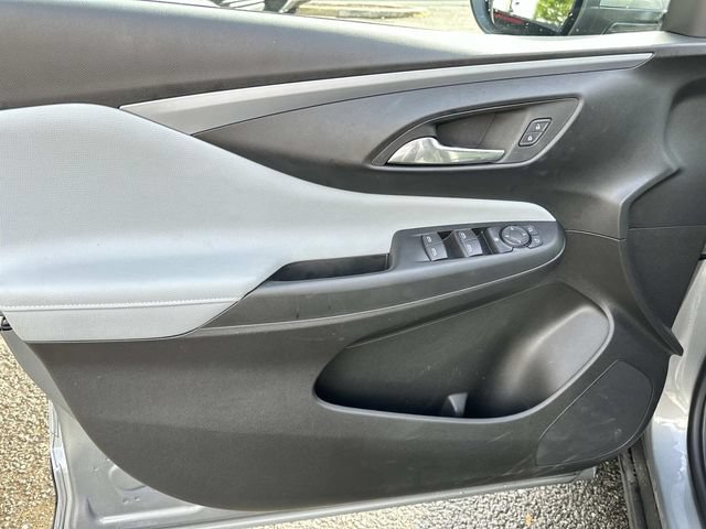 Used 2024 Buick Envista Preferred w/ Advanced Safety Package FWD image 20