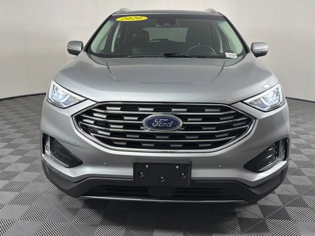 Used 2020 Ford Edge Titanium w/ Class II Trailer Tow Package AWD/4WD image 3