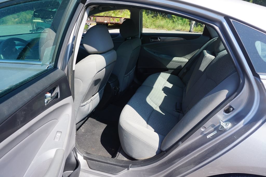 Used 2012 Hyundai Sonata Hybrid FWD image 12