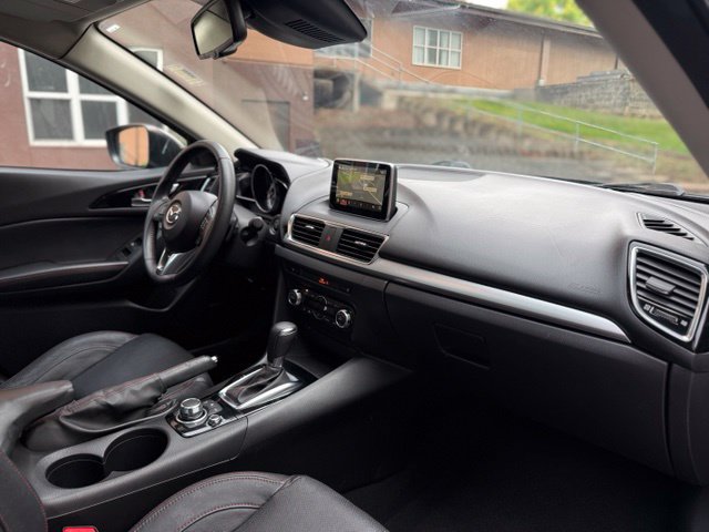 Used 2014 MAZDA MAZDA3 s Grand Touring w/ Technology Package FWD image 16
