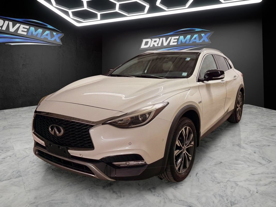 Used 2018 INFINITI QX30 Premium w/ Navigation Package AWD/4WD image 1