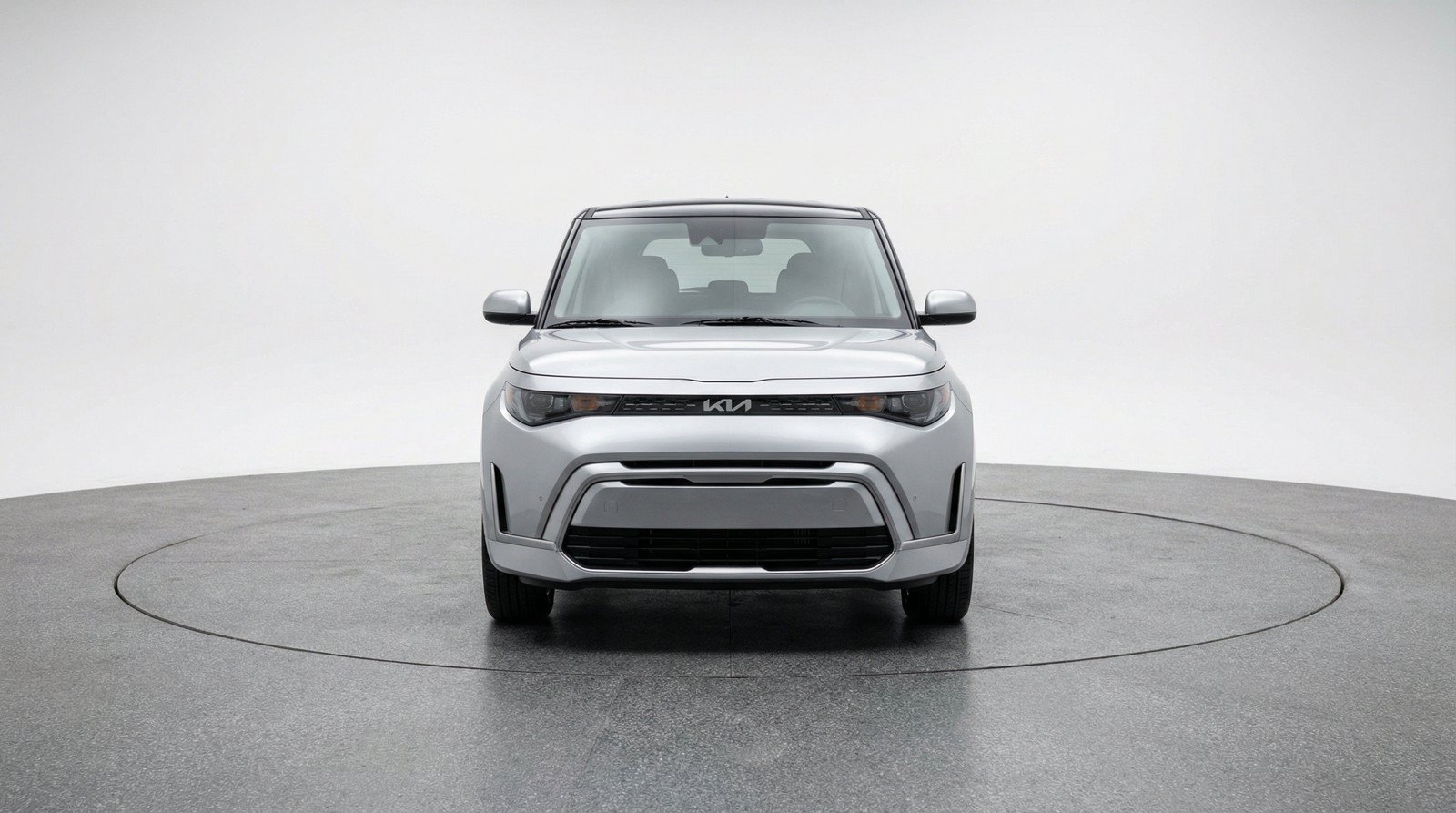 Used 2025 Kia Soul LX w/ LX Technology Package FWD image 2