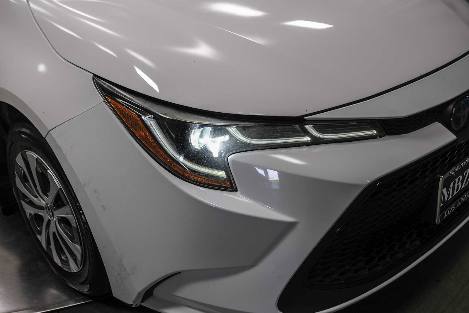 Used 2021 Toyota Corolla LE w/ Carpet Mat Package (TMS) FWD image 14