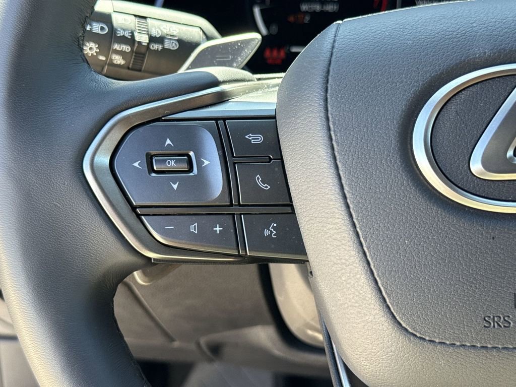 Used 2025 Lexus RX 350 FWD w/ Technology Package image 26