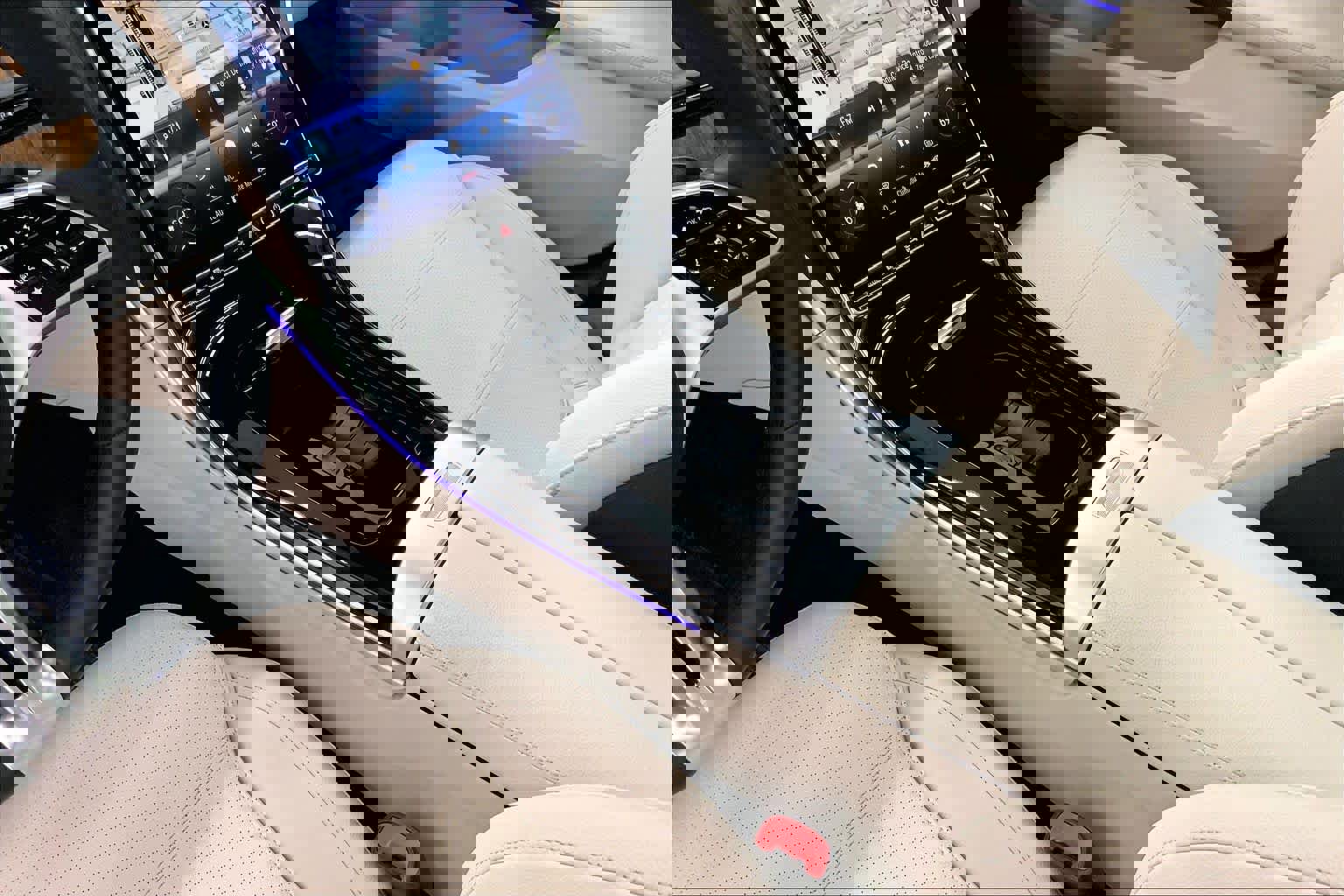 Certified 2023 Mercedes-Benz C 300 Sedan image 27