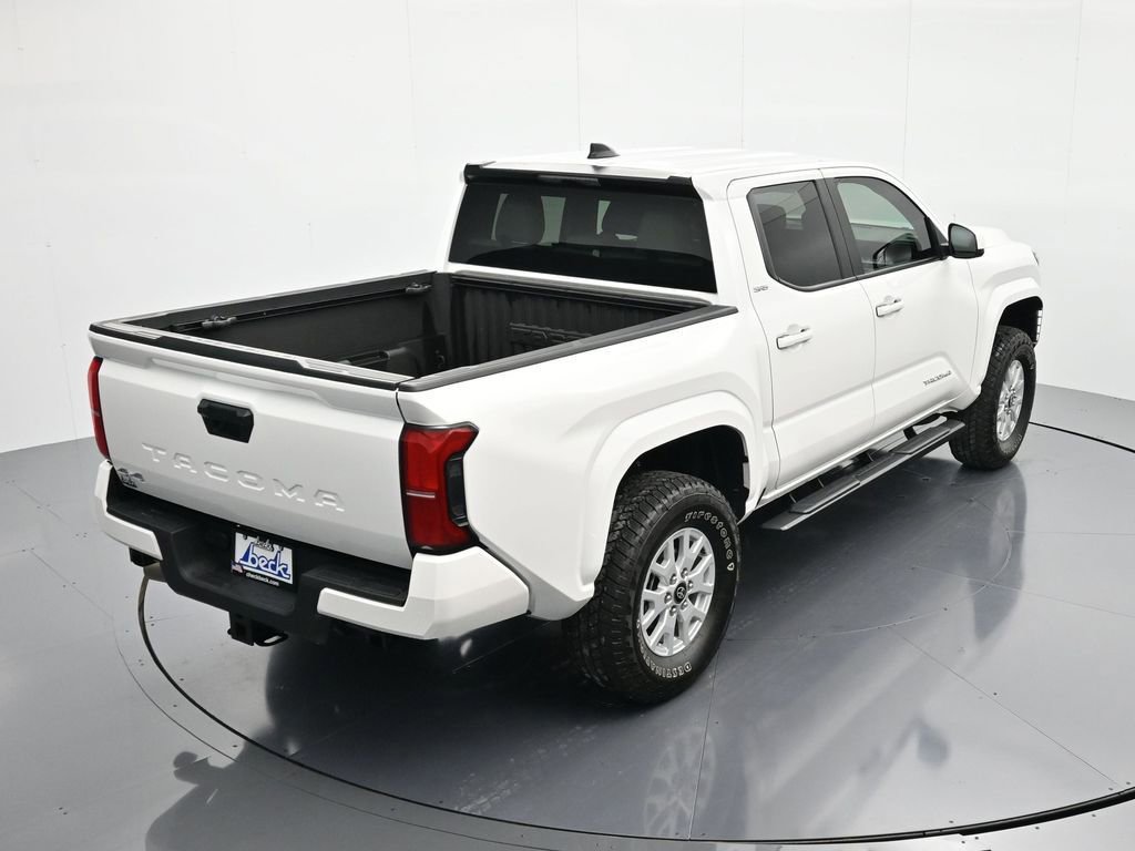 Used 2024 Toyota Tacoma SR5 image 33
