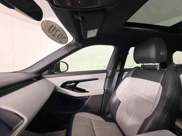 Certified 2020 Land Rover Range Rover Evoque R-Dynamic S AWD/4WD image 18