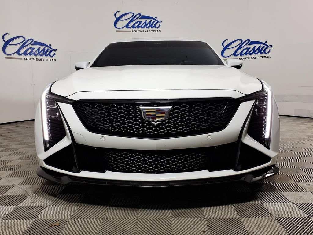 Used 2025 Cadillac CT5 V Blackwing w/ Carbon Fiber 1 Package RWD image 3