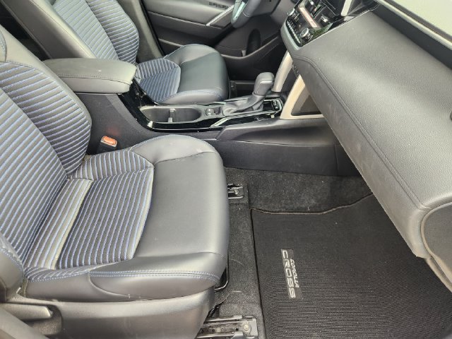 Used 2024 Toyota Corolla Cross AWD Hybrid w/ Convenience Package image 14