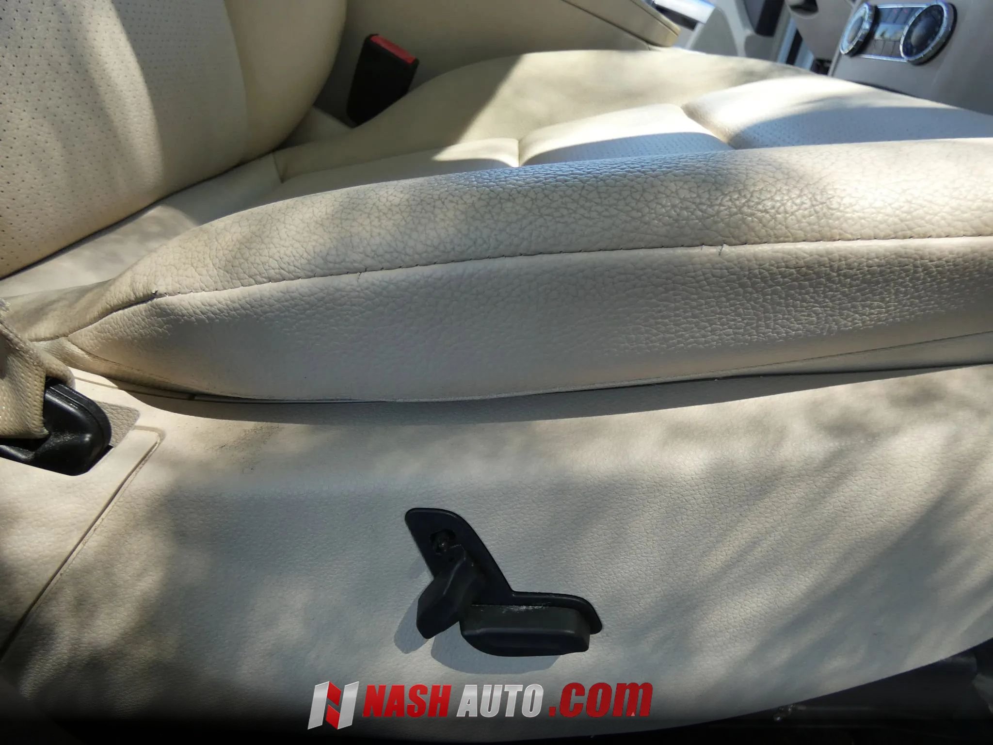Used 2015 Mercedes-Benz GLK 350 2WD image 35